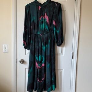 Silky Nine West Midi Dress